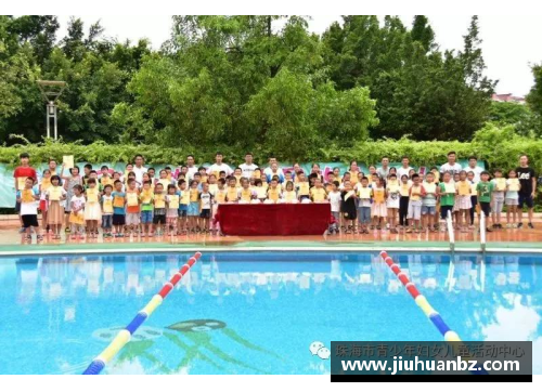 珠海体育馆游泳培训：水中乐园，畅游健康指南